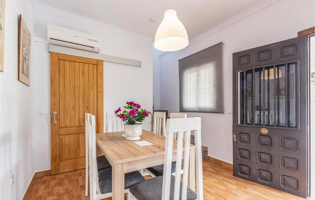 3 Bedroom Stunning Home In Malaga